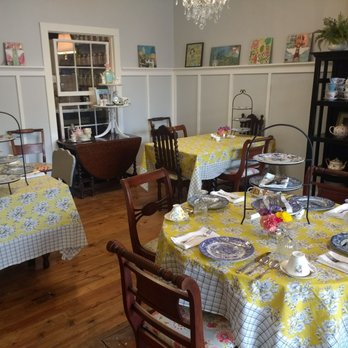 All Things Tea - Interior decorations! - Coffee & Tea Near Me - Tallahassee, Florida