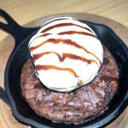 Carta Marina Seafood & Oyster Bar - Chocolate brownie!