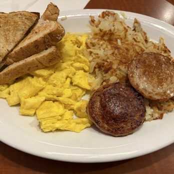 R Diner - 3 egg breakfast with hashbrowns, meat and toast - Breakfast & Brunch Near Me - Monroe, Michigan
