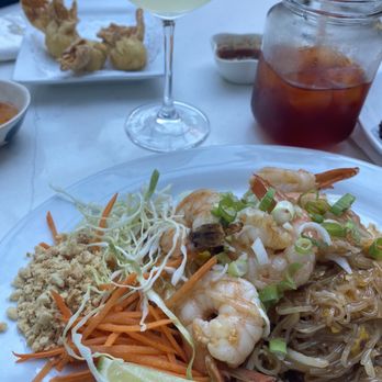 Noble Thai - 3. Crab Rangoon 40. Pad Thai with shrimp cucumber martini The skylight in the bar set the tone for the bright. The - Thai Near Me - Chicago, Illinois