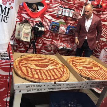 Ahol Sniffs Glue's Cyber Trap Boutique - Ahol pizza!!! - Public Art Near Me - Miami, Florida