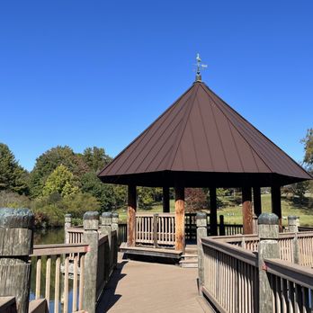 Meadowlark Botanical Gardens - Gazebo! - Botanical Gardens Near Me - Vienna, Virginia