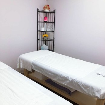 Massage Lily - Couples massage room - Reflexology Near Me - Aurora, Illinois Massage Lily - Couples massage room - Reflexology Near Me - Aurora, Illinois