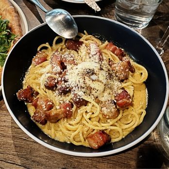Marina - Carbonara - Italian Near Me - Pasadena, California