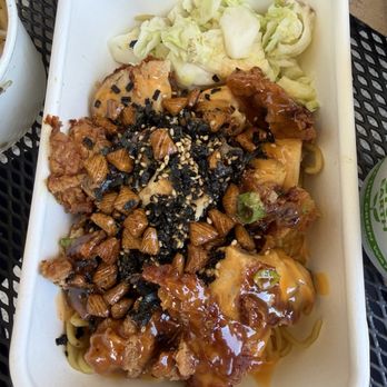 Tin Roof Maui - Chicken with garlic noodles - Hawaiian Near Me - Kahului, Hawaii Tin Roof Maui - Chicken with garlic noodles - Hawaiian Near Me - Kahului, Hawaii