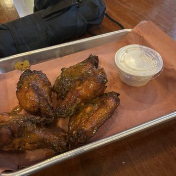 The Avenue Pub - Wings - Pubs Near Me - New Orleans, Louisiana The Avenue Pub - Wings - Pubs Near Me - New Orleans, Louisiana