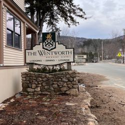 The Wentworth Inn - Side road view