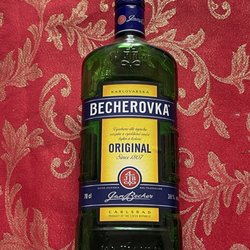 Prager Hopfenstube - der Becherovka...