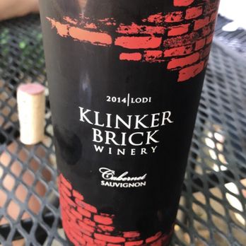 Chateau La VIn - Beer, Wine & Spirits Near Me - Columbia, Illinois Chateau La VIn - Beer, Wine & Spirits Near Me - Columbia, Illinois