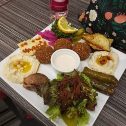 Beirut Snack - Lebanese plate