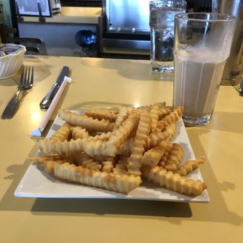 Solly's Grille - Super hot fries! - Burgers Near Me - Glendale, Wisconsin Solly's Grille - Super hot fries! - Burgers Near Me - Glendale, Wisconsin