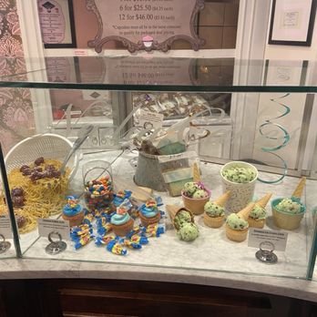 Nadia Cakes - Bakeries Near Me - Maple Grove, Minnesota