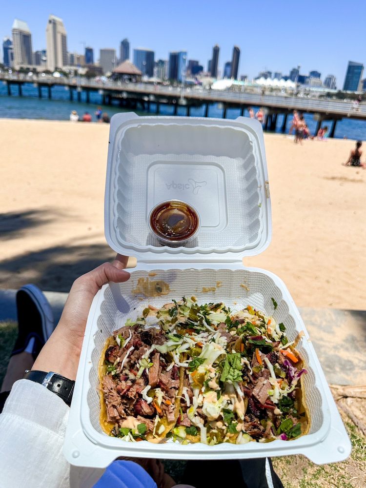 Lil' Piggy's — Coronado