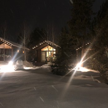 Explorer Cabins at Yellowstone - Hotels Near Me - West Yellowstone, Montana Explorer Cabins at Yellowstone - Hotels Near Me - West Yellowstone, Montana