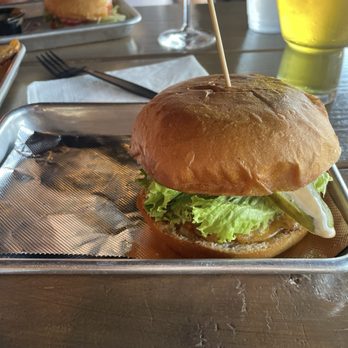 Gather Brewing Company - Awesome burger - Brewpubs Near Me - Universal City, Texas