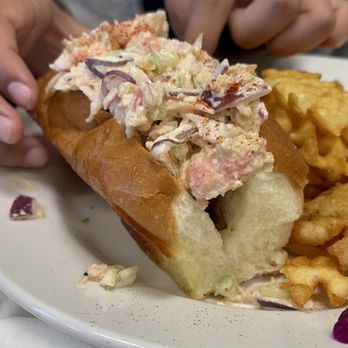 Guieb Cafe - New American Near Me - Honolulu, Hawaii