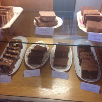 KitschnBake - Yummy tray bakes - Cafes Near Me - Newport-on-Tay, FIF