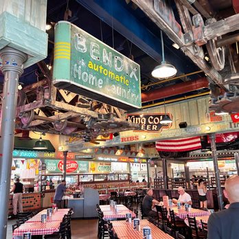 Portillo's & Barnelli's Summit - Inside - Hot Dogs Near Me - Summit, Illinois Portillo's & Barnelli's Summit - Inside - Hot Dogs Near Me - Summit, Illinois