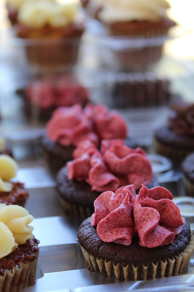 Flourishing Festivities Logo