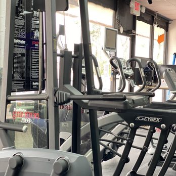 Simple Gym - Gyms Near Me - Tomball, Texas