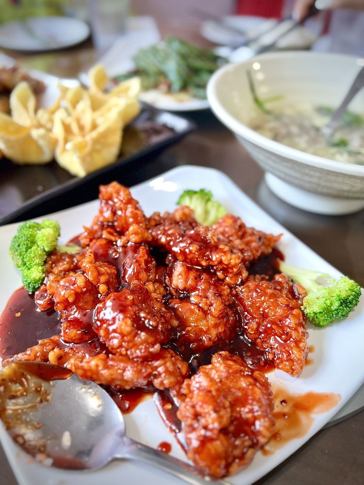 Food from Szechuan House