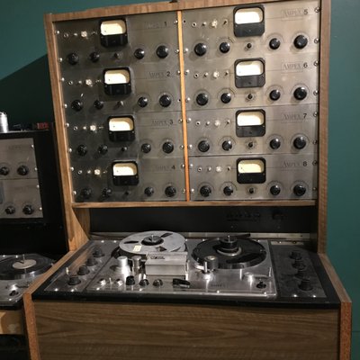 Royal Studios by null