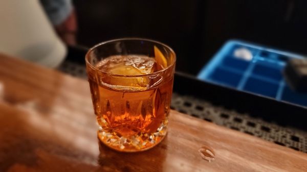 Dram and Draught by null