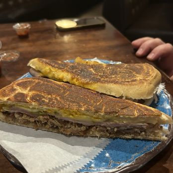 Cafecito - Cubano - Coffee & Tea Near Me - Chicago, Illinois Cafecito - Cubano - Coffee & Tea Near Me - Chicago, Illinois