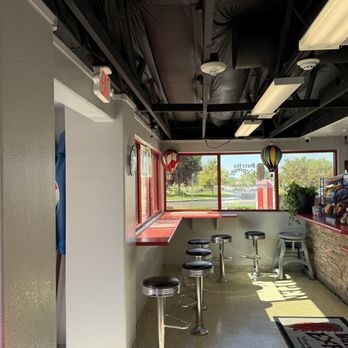 Burrito Express - Interior seating - Mexican Near Me - Rio Rancho, New Mexico