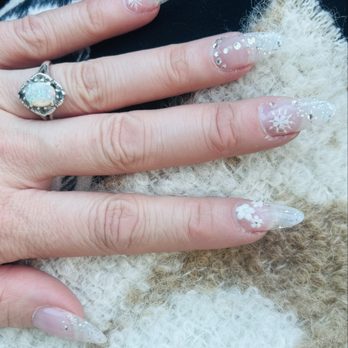 Elegant Nails & Spa - Got my nails done for the winter holidays! - Nail Salons Near Me - La Habra, California Elegant Nails & Spa - Got my nails done for the winter holidays! - Nail Salons Near Me - La Habra, California