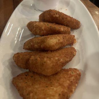 Giordano's - mozzarella fried - Pizza Near Me - Rosemont, Illinois
