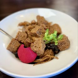 四喜烤麩 Shanghai-Style Braised Wheat Gluten