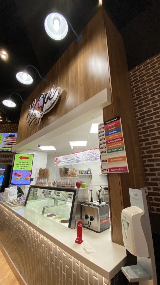 SCOOPS ICE CREAM Updated August 2024 500 Boardwalk, Atlantic City