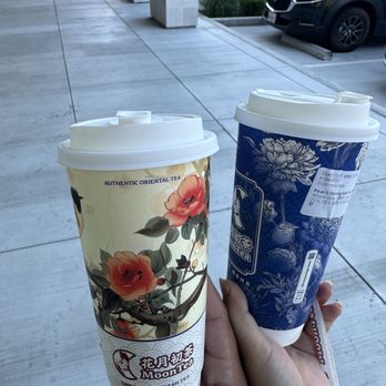MoonTea - Peach Oolong Tea Lechyee Milk Tea - Coffee & Tea Near Me - Sunnyvale, California MoonTea - Peach Oolong Tea Lechyee Milk Tea - Coffee & Tea Near Me - Sunnyvale, California