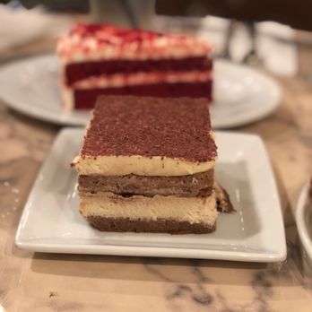26 Beach Restaurant - Tiramisu - New American Near Me - Venice, California
