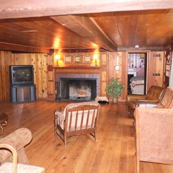McKenzie Bridge Country Place - Country House Livingroom