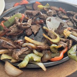 Juanito's II - Steak fajita