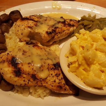 Cheddar's Scratch Kitchen - Dijon chicken with sautéed mushrooms, Mac 'n Cheese, and Southern-style green beans - Southern Near Me - Tampa, Florida