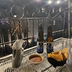 Las Antorchas - Chips and beer