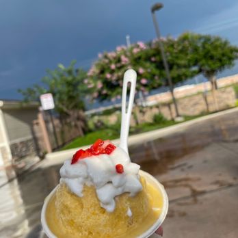 Hokulani Shave Ice - Shave ice with coconut foam - Shaved Ice Near Me - San Antonio, Texas