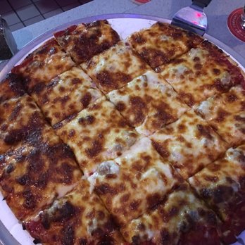 Choppers Bar and Grill - Pizza Near Me - Antioch, Illinois
