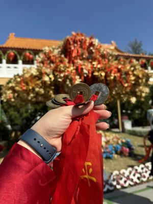 Hsi Lai Temple by null