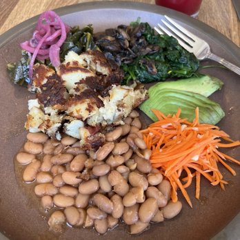 Sequoia Diner - Plant based breakfast (pinto beans, carrot shreds, avocado, spinach, mushrooms, potatoes, collards) - Diners Near Me - Oakland, California