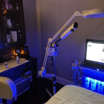 Woodhouse Spa - Mount Pleasant - Facial room - Day Spas Near Me - Mt Pleasant, South Carolina Woodhouse Spa - Mount Pleasant - Facial room - Day Spas Near Me - Mt Pleasant, South Carolina