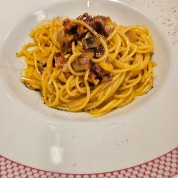 Da Pino - Spaghetti Carbonara - Pizza Near Me - Mogliano Veneto, TV Da Pino - Spaghetti Carbonara - Pizza Near Me - Mogliano Veneto, TV