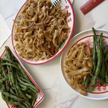 Li's Knife Cut Noodle - G03. Chicken Chow Mein G03. D01. Garlic String Beans (Little Spicy) D01. - Noodles Near Me - San Mateo, California Li's Knife Cut Noodle - G03. Chicken Chow Mein G03. D01. Garlic String Beans (Little Spicy) D01. - Noodles Near Me - San Mateo, California
