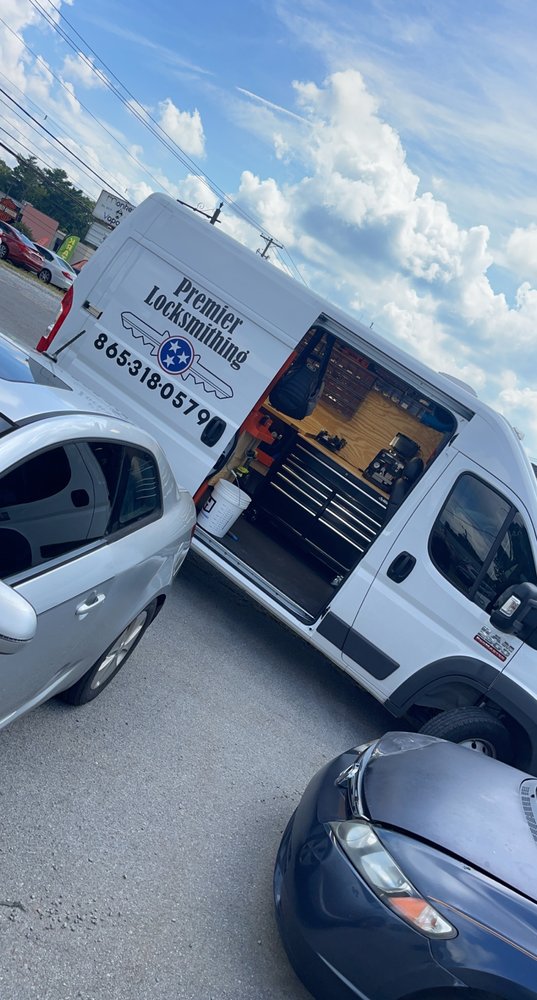 PREMIER Updated July 2025 Lenoir City Tennessee O 