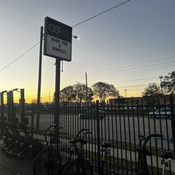 Outdoor Group Fitness - Gym