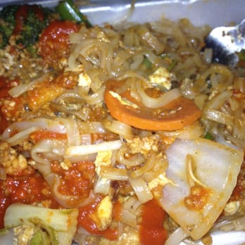 Tropical Thai Cuisine - a close up of a plate of food - Thai Near Me - Toronto, Ontario Tropical Thai Cuisine - a close up of a plate of food - Thai Near Me - Toronto, Ontario