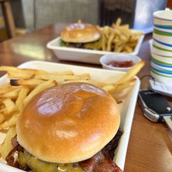 Rainier BaseCamp Bar & Grill